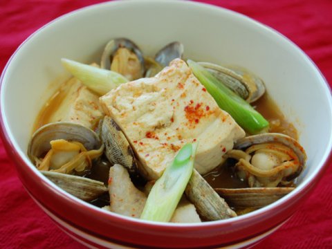 Korean-Style Tofu Dish<br/>豆腐のチゲ風さっと煮