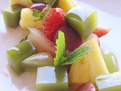 Green Tea Yokan (Sweet Jelly) and Fruit Salad<br/>抹茶羊羹とフルーツサラダ